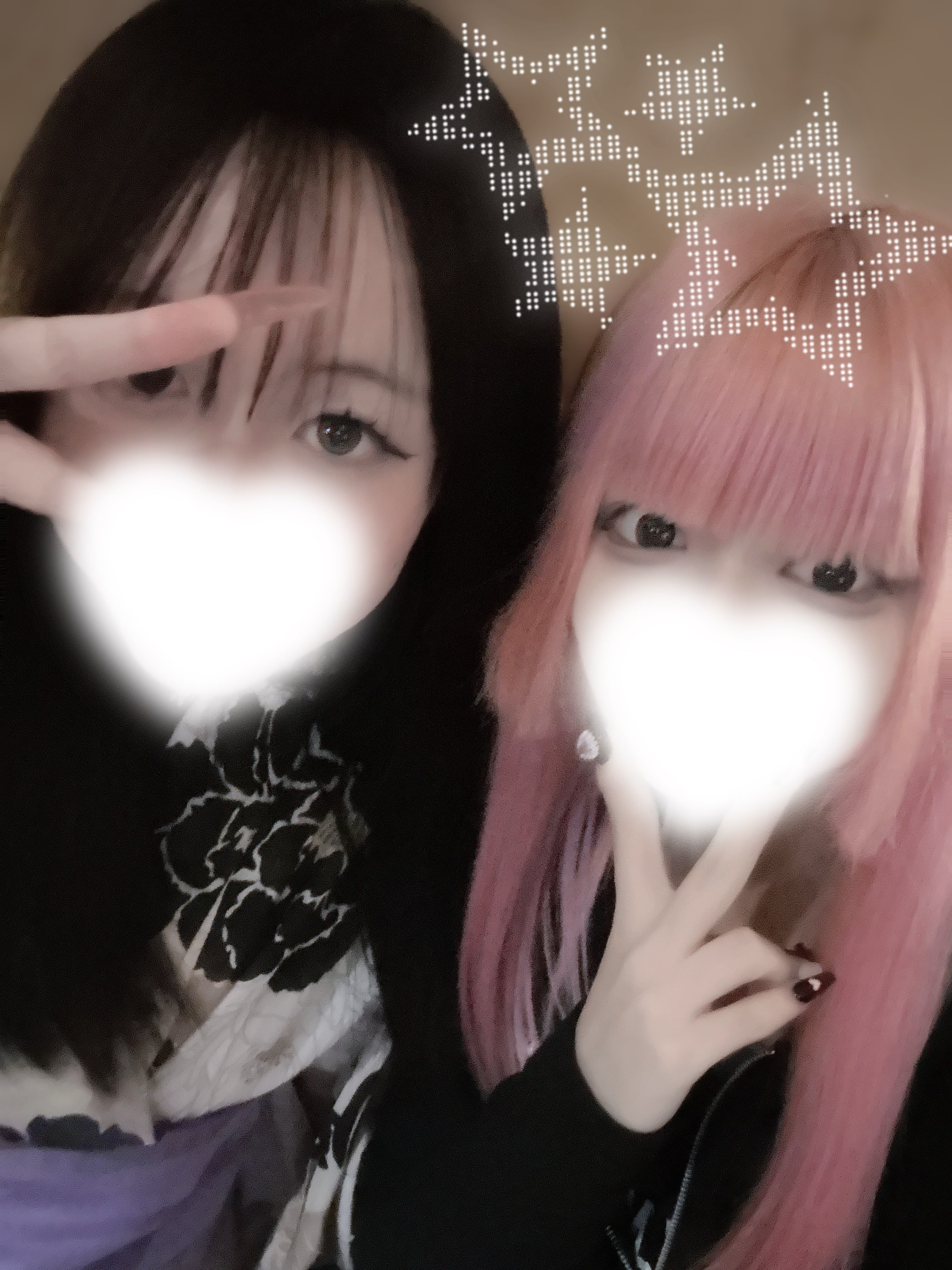 真菜香、彩白です(^-^)/⸌̟͂̋⸍̑⸜̑⸝͂