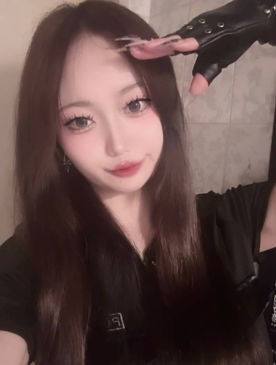 めろです👮🏻🖤